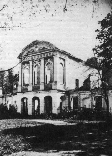  - Manor . 