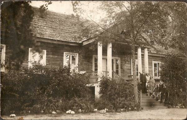 Centralnaja (Halimščyna). Farmstead 