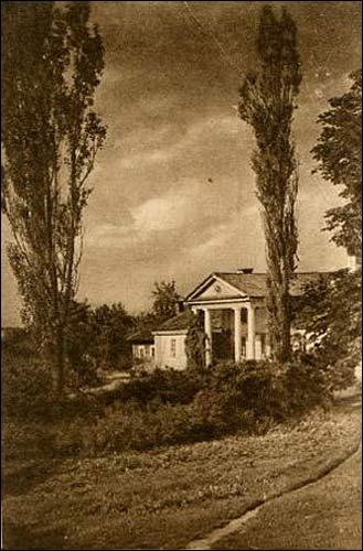 Čambrova. Manor of Karpowicz