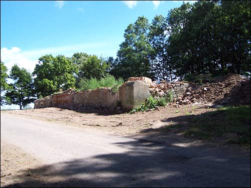  - Manor of Szpilewski. Manor was ruined in May-April, 2003. Photo 08.2003