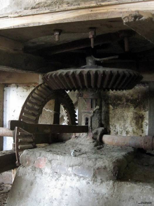 - Water-mill . 