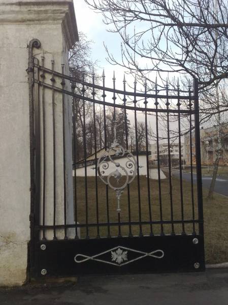 - Zespół pałacowo-parkowy Potockich. 