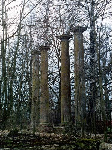 Žamysłaŭl.  Rest House
