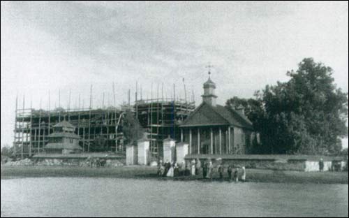 Alkovičy. Catholic church 