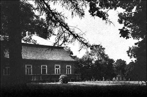 Alševa. Manor of Chomiński