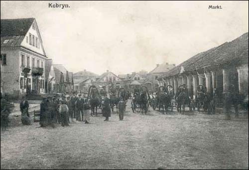 Kobryń |  Miasto na starych fotografiach . Rynek. Pocztówka z lat 1915-16