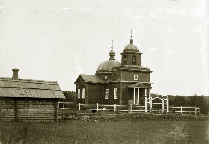 Kazimirova (Zavozierski). Orthodox church of the Assumption