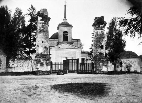  - Cerkiew Podwyższenia Krzyża Świętego. Cerkiew w Struni na fotografii z początku XX w