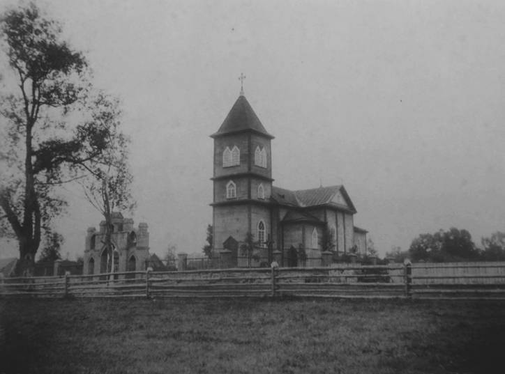 Duniłavičy.  Catholic church of St. Michael the Archangel