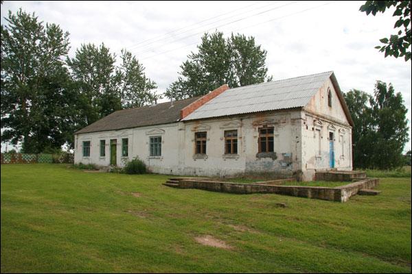 Vialikaja Miadzviadka. Manor (fragments)