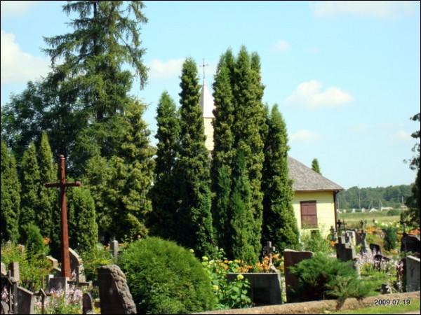 Gelvonai. cemetery Old Catholic