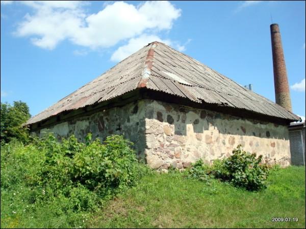  - Manor . 