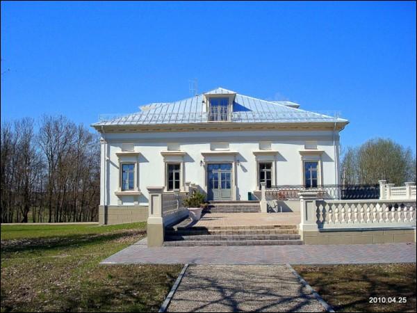  - Усадьба . Восточный фасад