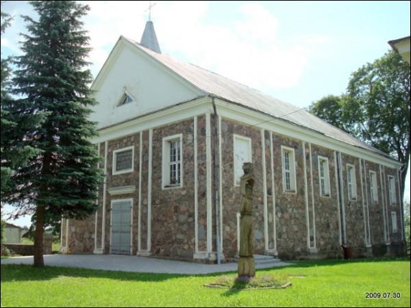 Pabaiskas. Catholic church of the Holy Trinity