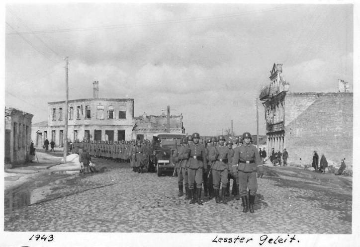  - Town at the old photos . 