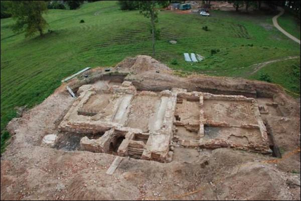  - Site of ancient castle . 