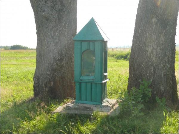 Кулькишки. Часовня придорожная 