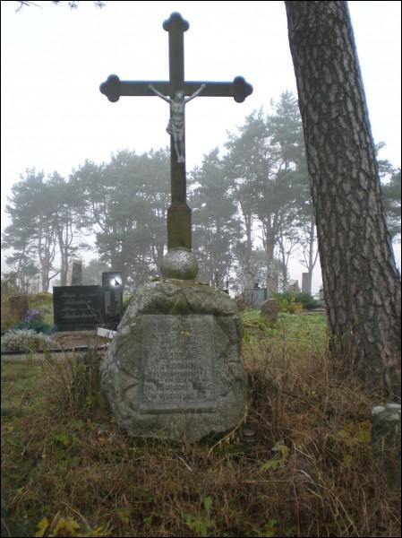  - Cmentarz katolicki. 