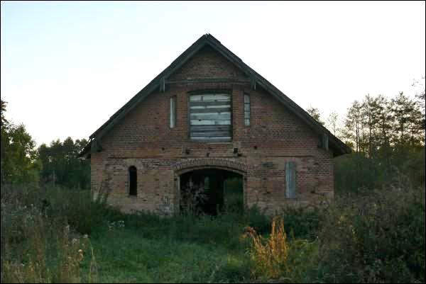 - Farmstead . 