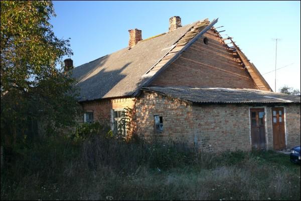  - Farmstead . 