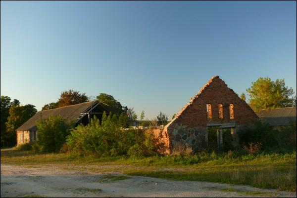  - Farmstead . 