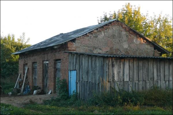  - Farmstead . 