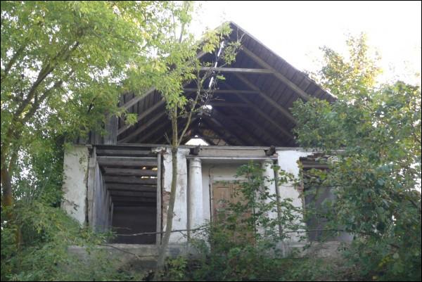 - Farmstead . 