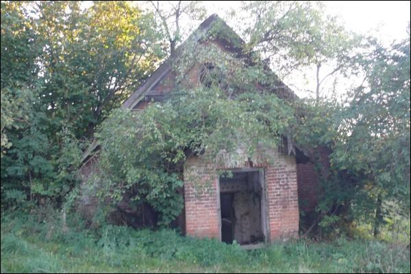  - Farmstead . 