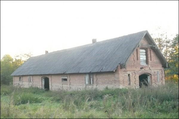  - Farmstead . 
