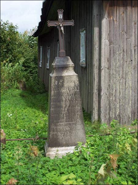  - Могілкі старыя каталіцкія. Ś. P. ADAM<br> TABOROWSKI<br> Zm. w 1892 d. 13 Lute.<br> wieku lat 86 i żona<br> Teofila z Pakłuckich<br> Zm. w 1894 d. 5 Maja<br> wieku lat 80<br> Xxxxx (nie odczytam)<br> poświęcają tę pamiątkę<br> Synowie