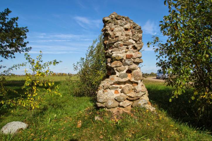 Milča. Small chapel 