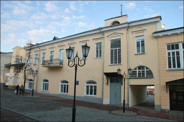  - Гістарычная забудова вул. Суворава (Узгорская). вул. Суворава, 5 (ХІХ/XX ст.). Фота 11.2009