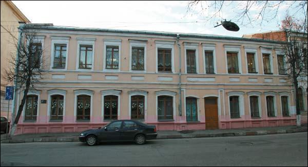  - Гістарычная забудова вул. Суворава (Узгорская). вул. Суворава, 24 (ХІХ/XXст.). Фота 11.2009