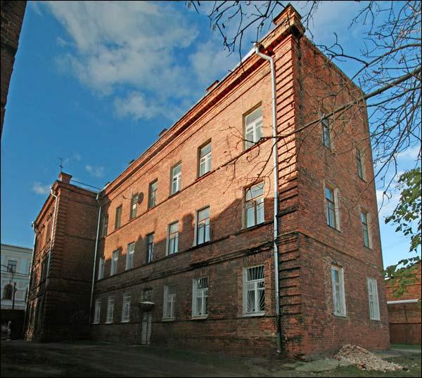  - Гістарычная забудова вул. Суворава (Узгорская). вул. Суворава, 29 (выгляд з двара). Фота 11.2009