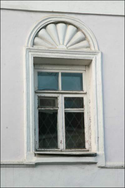  - Budynki zabytkowe ul. Janki Kupały (zaw. Babikin, zaw. Chajkina). ul. Janki Kupały, 7 (fragment). Foto 11.2009