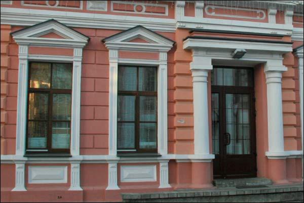  - Budynki zabytkowe ul. Janki Kupały (zaw. Babikin, zaw. Chajkina). ul. Janki Kupały, 13 (fragment). Foto 11.2009