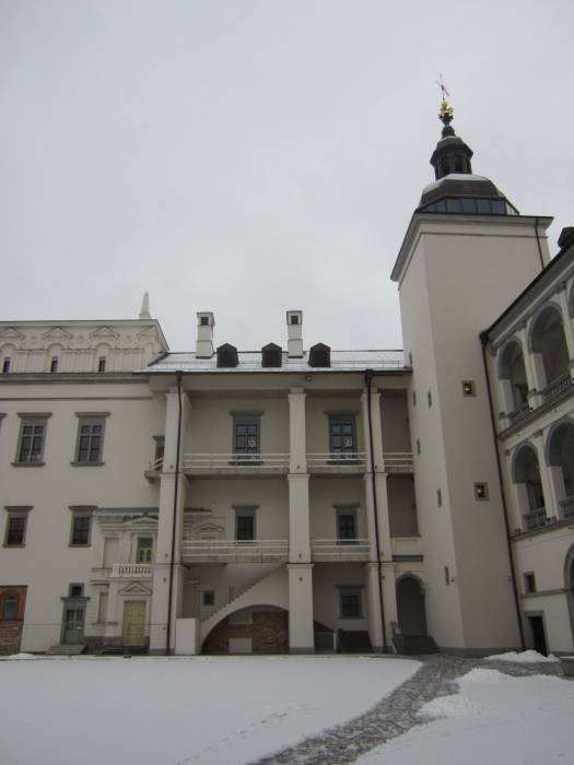  - Pałac Władców (Zamek Dolny). 