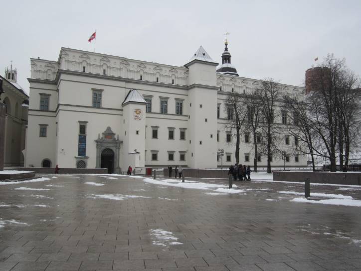 - Pałac Władców (Zamek Dolny). 