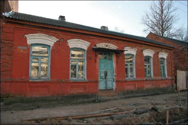  - Budynki zabytkowe pl. Smoleński (Konny). Smoleński plac, 6. Zdjęcie 11.2009