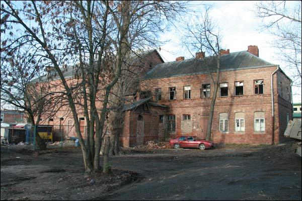  - Budynki zabytkowe pl. Smoleński (Konny). Smoleński plac, 10 i 12 (widok z dziedzińca). Zdjęcie 11.2009