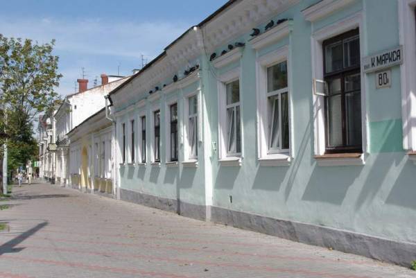 Brest. Historical buildings Karl Marx str.