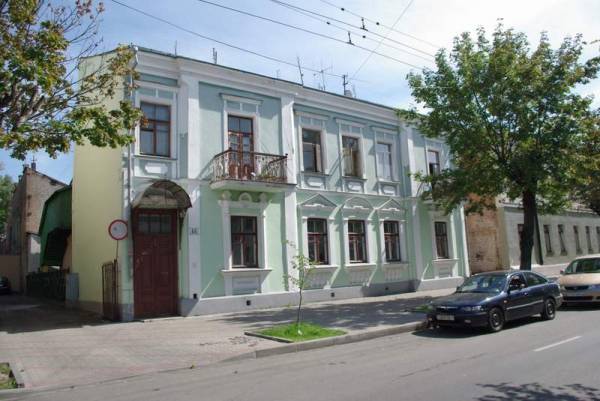 Brest. Historical buildings Karl Marx str.