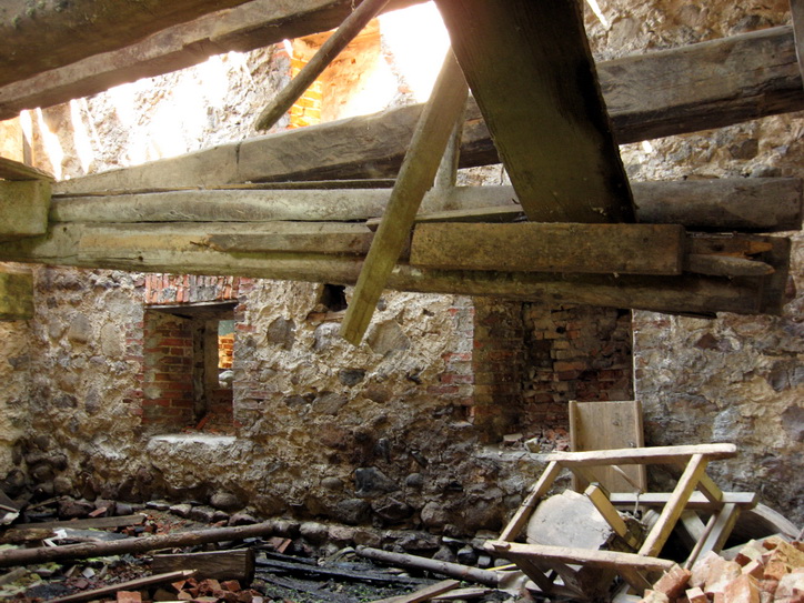  - Water-mill . 