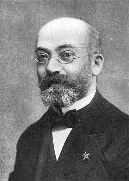  -  Pamiatki po Ludwiku Zamenhofie. Ludwik Łazarz Zamenhof, właściwie Eliezer Lewi Samenhof (1859-1917)  twórca sztucznego, międzynarodowego języka esperanto