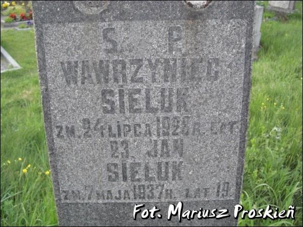 Olkieniki. Cmentarz katolicki