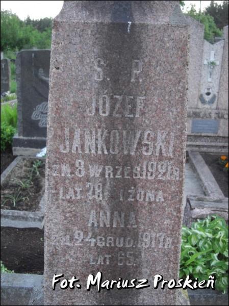 Olkieniki. Cmentarz katolicki