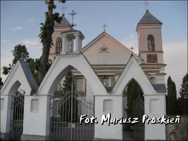 Валькининкай. Костёл Посещения Пресвятой Девы Марии