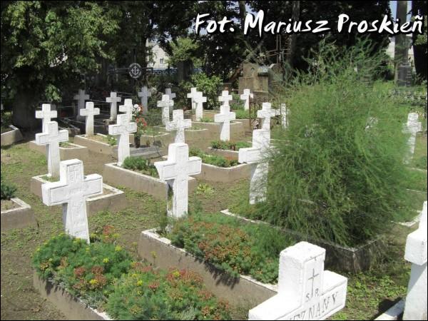 Niasviž |  Tomb of Polish soldiers died in 1920 . 