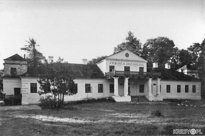 Duboj.  Dwór 