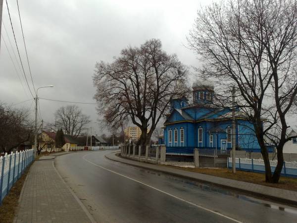  - Town streets . 